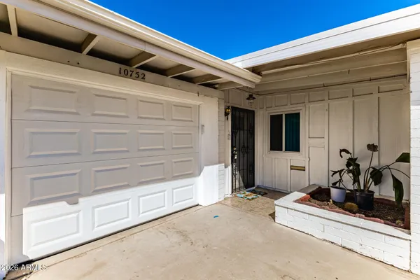 Property Slideshow image 2 of 24 | 10752 w peoria ave, Sun City, AZ, 85351