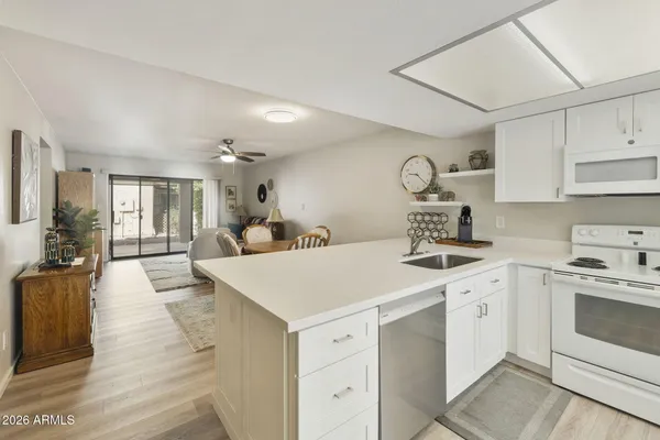 Property Slideshow image 3 of 50 | 452 s desert flower dr, Mesa, AZ, 85208