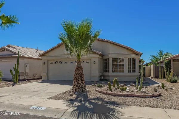 Property Slideshow image 3 of 30 | 10523 w mohawk ln, Peoria, AZ, 85382