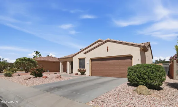 Property Slideshow image 2 of 25 | 19113 n hunters run --, Surprise, AZ, 85387