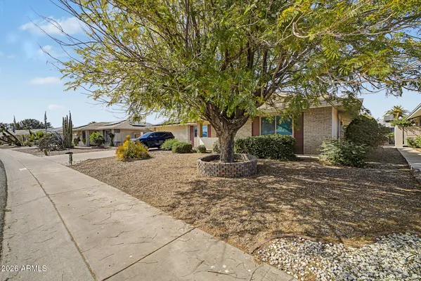 Property Slideshow image 3 of 35 | 10708 w camelot cir, Sun City, AZ, 85351