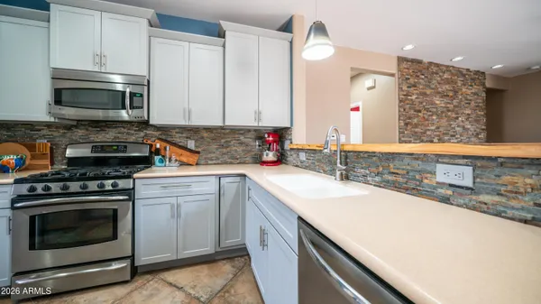 Property Slideshow image 2 of 45 | 6453 w heritage way, Florence, AZ, 85132