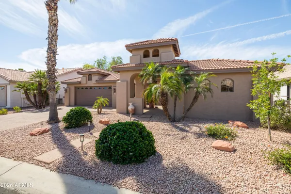 Property Slideshow image 2 of 27 | 15551 w piccadilly rd, Goodyear, AZ, 85395