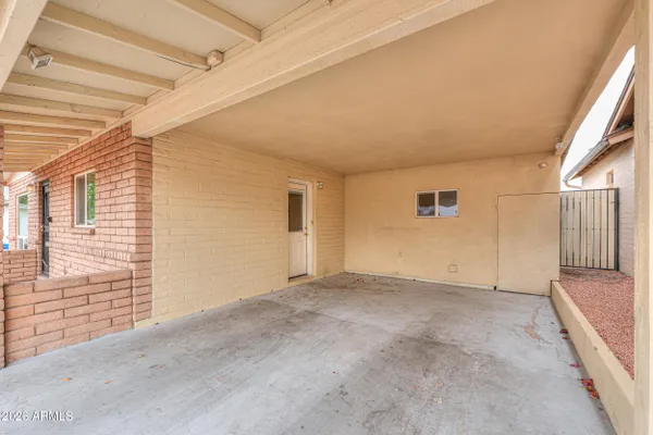 Property Slideshow image 3 of 30 | 2139 e betty elyse ln, Phoenix, AZ, 85022