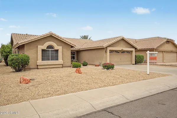 Property Slideshow image 3 of 33 | 9022 w sequoia dr, Peoria, AZ, 85382