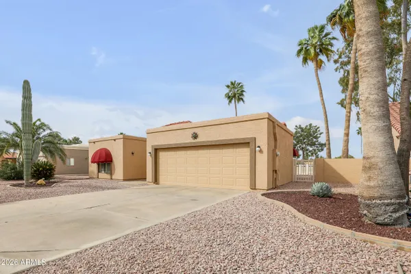 Property Slideshow image 2 of 44 | 9580 e fairway blvd, Sun Lakes, AZ, 85248