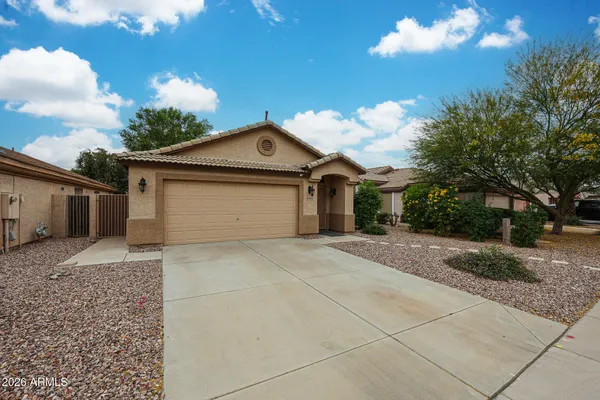 Property Slideshow image 2 of 36 | 10379 w tonopah dr, Peoria, AZ, 85382