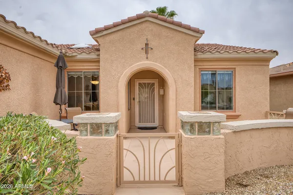 Property Slideshow image 2 of 44 | 16807 w palisade trail ln, Surprise, AZ, 85387