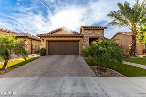 Property Slideshow image 3 of 77 | 6210 s pinaleno pl, Chandler, AZ, 85249