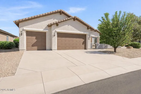 Property Slideshow image 2 of 42 | 26474 w runion dr, Buckeye, AZ, 85396