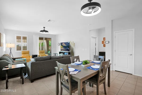 Property Slideshow image 2 of 30 | 455 n rainbow way, Casa Grande, AZ, 85194