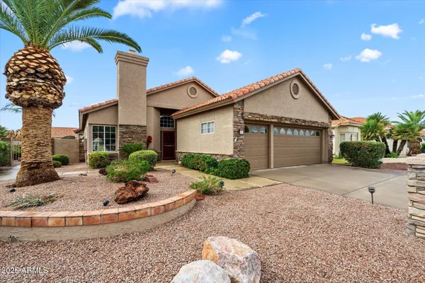 Property Slideshow image 2 of 28 | 10605 e nacoma dr, Sun Lakes, AZ, 85248