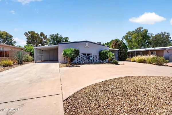 Property Slideshow image 2 of 50 | 9039 e fairway blvd, Sun Lakes, AZ, 85248