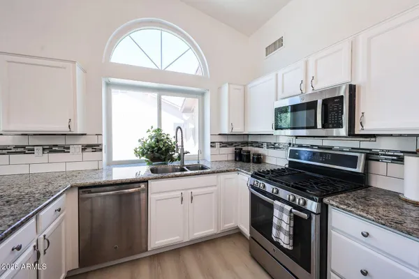 Property Slideshow image 2 of 16 | 19890 n 85th dr, Peoria, AZ, 85382