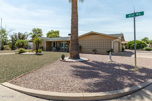 Property Slideshow image 2 of 41 | 318 n 61st way, Mesa, AZ, 85205