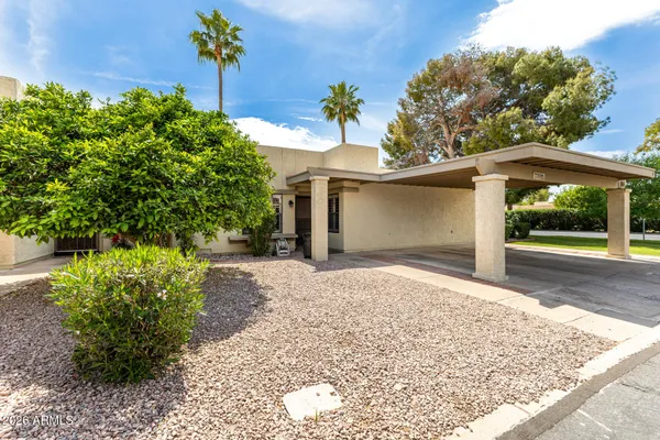 Property Slideshow image 2 of 45 | 7709 e columbine way, Mesa, AZ, 85208