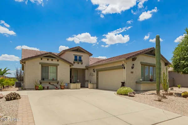 Property Slideshow image 3 of 33 | 583 w bismark st, San Tan Valley, AZ, 85143
