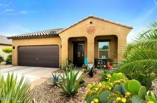 Property Slideshow image 2 of 35 | 2399 e san miguel dr, Casa Grande, AZ, 85194