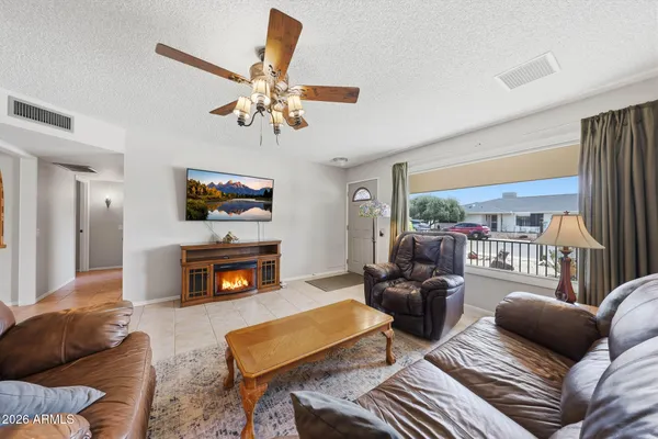 Property Slideshow image 2 of 37 | 12402 w sonnet dr, Sun City West, AZ, 85375