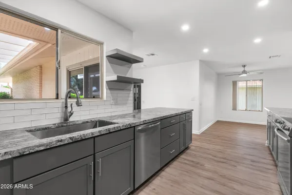 Property Slideshow image 2 of 26 | 9508 w sandstone dr, Sun City, AZ, 85351