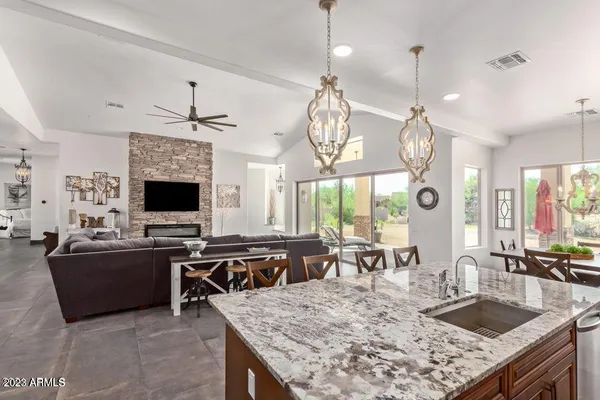 Property Slideshow image 3 of 45 | 27808 n desierto dr, Rio Verde, AZ, 85263