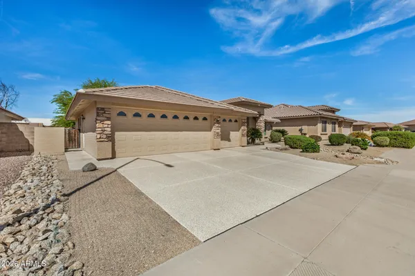 Property Slideshow image 2 of 32 | 2730 s willow wood, Mesa, AZ, 85209