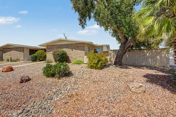 Property Slideshow image 3 of 24 | 10532 w granada dr, Sun City, AZ, 85373