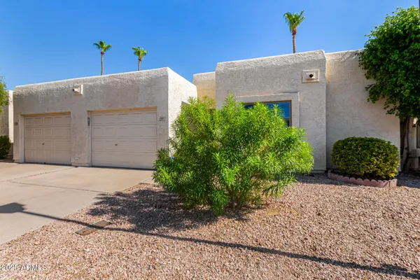 Property Slideshow image 3 of 42 | 7811 e park view dr, Mesa, AZ, 85208