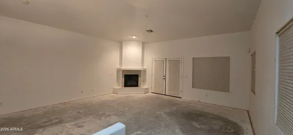 Property Slideshow image 2 of 21 | 18650 n 91st ave 901, Peoria, AZ, 85382