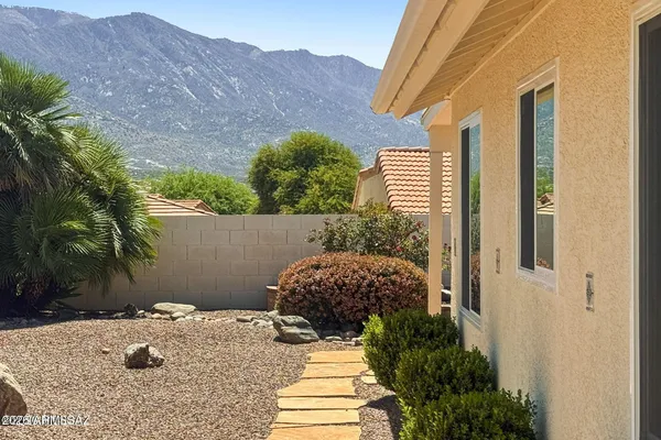 Property Slideshow image 3 of 45 | 64345 e round robin ln, Saddlebrooke, AZ, 85739