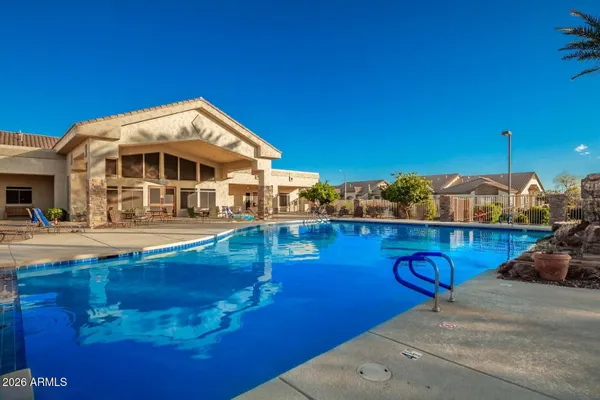 Property Slideshow image 2 of 41 | 1533 e laurel dr, Casa Grande, AZ, 85122