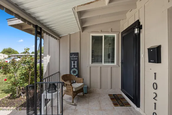 Property Slideshow image 2 of 48 | 10210 w snead cir, Sun City, AZ, 85351