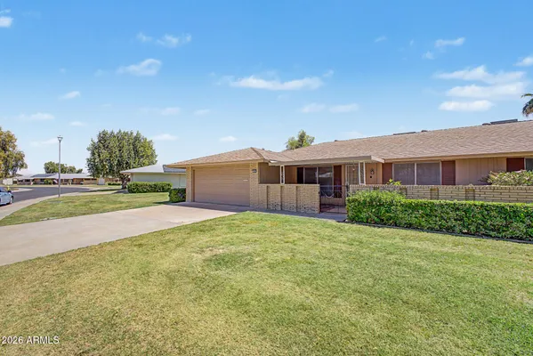 Property Slideshow image 2 of 36 | 13825 n tumblebrook way, Sun City, AZ, 85351