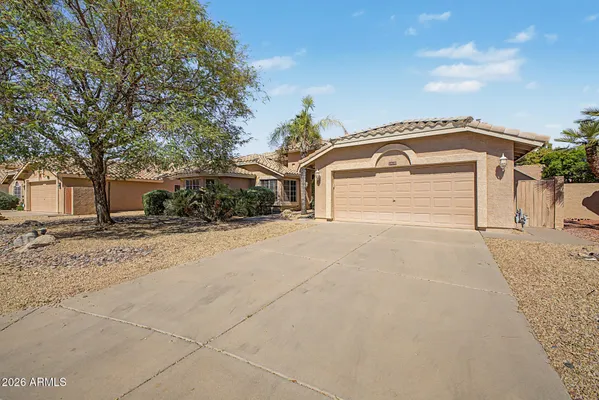 Property Slideshow image 3 of 33 | 19105 n 90th dr, Peoria, AZ, 85382