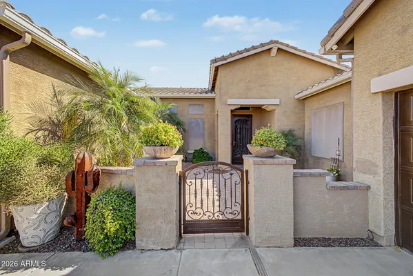 Property Slideshow image 3 of 33 | 20489 n wishing well ln, Maricopa, AZ, 85138