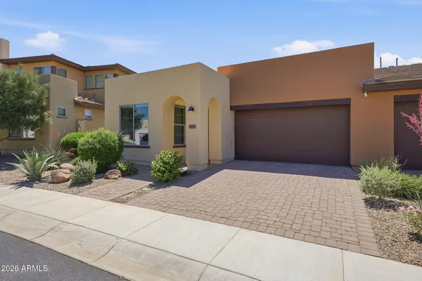 Property Slideshow image 3 of 61 | 905 e cobble stone dr, Queen Creek, AZ, 85140