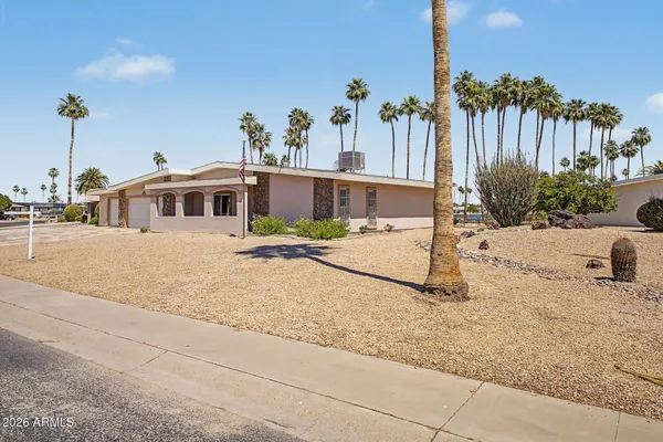 Property Slideshow image 3 of 56 | 9952 w willow pt, Sun City, AZ, 85351