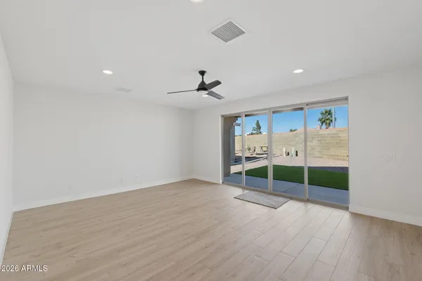Property Slideshow image 3 of 28 | 2249 n shannon way, Mesa, AZ, 85215