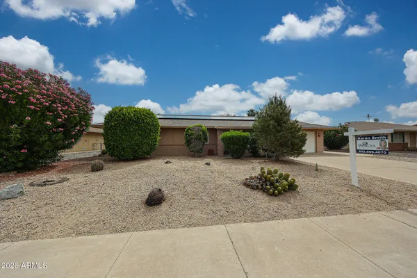 Property Slideshow image 2 of 35 | 19601 n ponderosa cir, Sun City, AZ, 85373
