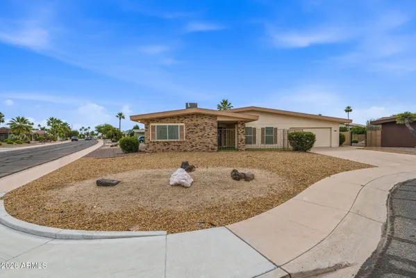 Property Slideshow image 2 of 57 | 10801 w mimosa dr, Sun City, AZ, 85373