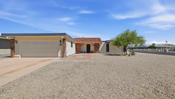 Property Slideshow image 2 of 47 | 10702 w willowbrook dr, Sun City, AZ, 85373
