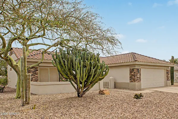 Property Slideshow image 3 of 31 | 19409 n papago dr, Surprise, AZ, 85374