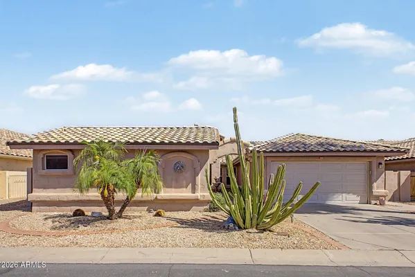 Property Slideshow image 2 of 52 | 14574 w bison path, Surprise, AZ, 85374
