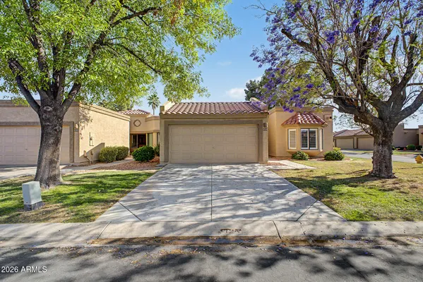 Property Slideshow image 3 of 31 | 9709 w tonto ln, Peoria, AZ, 85382