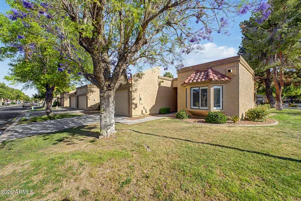 Property Slideshow image 2 of 31 | 9709 w tonto ln, Peoria, AZ, 85382