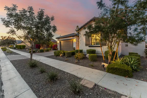 Property Slideshow image 2 of 38 | 20472 w coolidge st, Buckeye, AZ, 85396