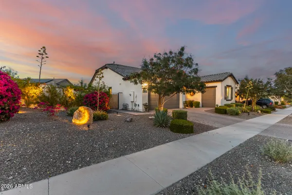Property Slideshow image 3 of 38 | 20472 w coolidge st, Buckeye, AZ, 85396