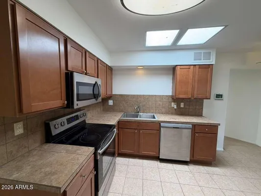 Property Slideshow image 3 of 20 | 13221 n 110th ave, Sun City, AZ, 85351