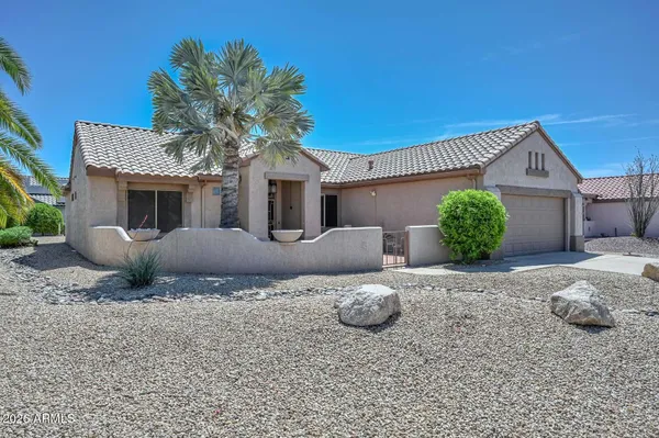 Property Slideshow image 2 of 44 | 20419 n shadow mountain dr, Surprise, AZ, 85374