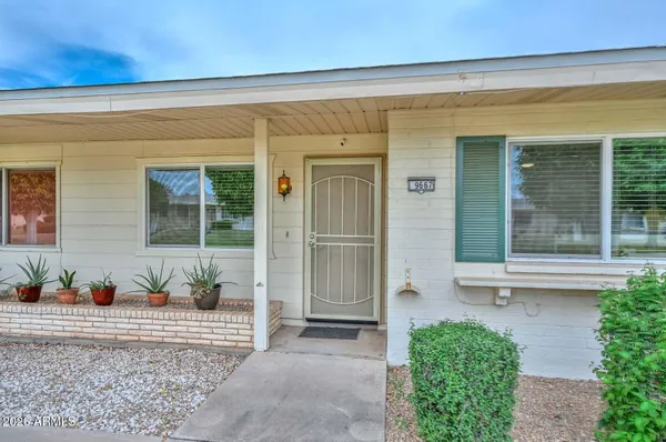 Property Slideshow image 3 of 34 | 9667 n 111th ave, Sun City, AZ, 85351